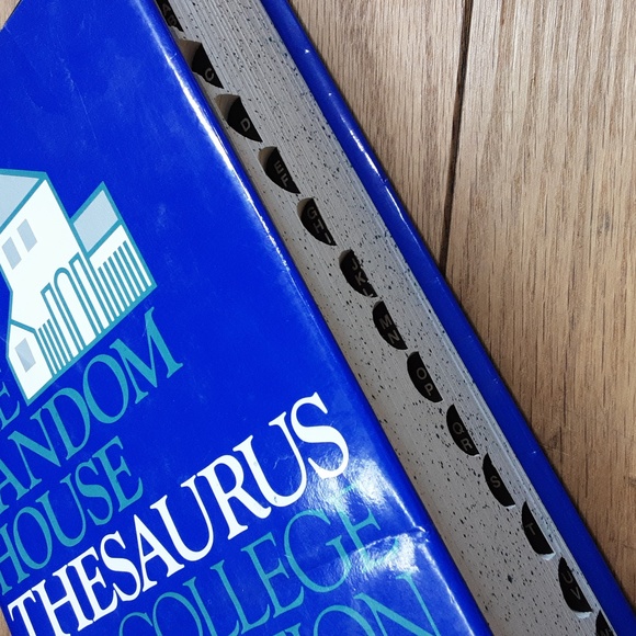 Thesaurus - Picture 5 of 5